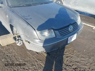 2004 Volkswagen Jetta Sedan GLS with VIN 3VWSA69M64M092875, listed as a IAAI auction lot 41450639 with 143,520 mi miles. Bid and sale history available at carsss.com. Image 6.