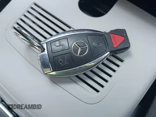 2015 Mercedes-Benz M 350 с VIN 4JGDA5HBXFA486817, выставлен на аукционе IAAI как лот 42557067 с пробегом Не указан миль и . История ставок и продаж доступна на DreamBid. Изображение 11.