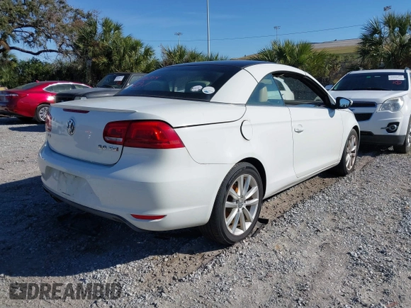 2015 Volkswagen Eos Komfort with VIN WVWBW8AH4FV003067, listed as a IAAI auction lot 41186314 with Not Provided miles and . Bid and sale history available at DreamBid. Image 4.