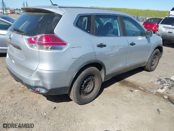 2016 Nissan Rogue SV with VIN JN8AT2MT2GW010360, listed as a IAAI auction lot 41960340 with 136,197 mi miles. Bid and sale history available at carsss.com. Image 4.