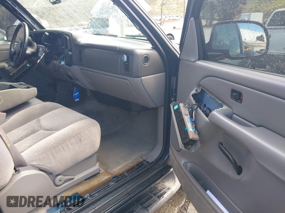 2005 Chevrolet Tahoe LT with VIN 1GNEC13T15R213638, listed as a IAAI auction lot 41787524 with 153,709 mi miles and . Bid and sale history available at DreamBid. Image 5.