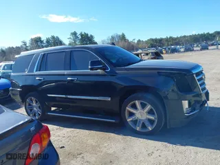 2016 Cadillac Escalade Premium Collection with VIN 1GYS4CKJ8GR418990, listed as a IAAI auction lot 41848378 with 141,354 mi miles. Bid and sale history available at carsss.com. Image 13.