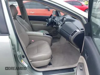 2007 Toyota Prius z VIN JTDKB20U477626959, wystawiony jako IAAI lot #42272184 z przebiegiem 179 443 mil mil oraz . Historia ofert i sprzedaży dostępna na DreamBid. Obrazek 5.