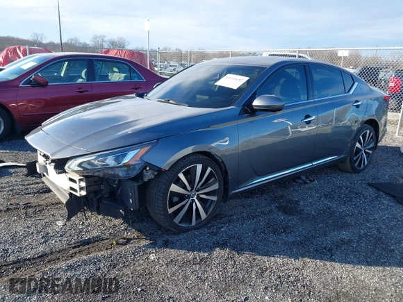 2019 Nissan Altima 2.5 Platinum with VIN 1N4BL4FW1KC174475, listed as a IAAI auction lot 41231692 with 93,048 mi miles. Bid and sale history available at carsss.com. Image 18.