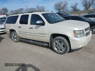 2008 Chevrolet Suburban LTZ z VIN 1GNFK16388R274699, wystawiony jako IAAI lot #41801358 z przebiegiem 234 180 mil mil oraz . Historia ofert i sprzedaży dostępna na DreamBid. Obrazek 1.