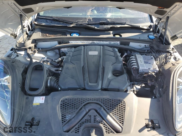 2022 Porsche Macan S with VIN WP1AG2A53NLB25049, listed as a Copart auction lot 82492444 with 22,365 mi miles and Salvage Title. Bid and sale history available at carsss.com. Image 12.