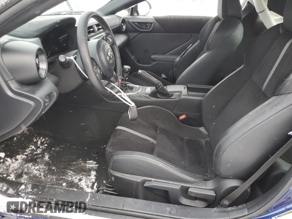 2023 Toyota GR86 Premium with VIN JF1ZNBE14P9758554, listed as a Copart auction lot 46245675 with 21,976 mi miles and Salvage Title. Bid and sale history available at carsss.com. Image 7.