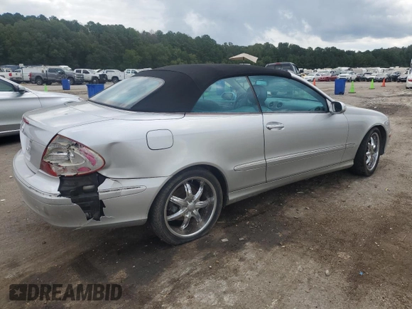 2004 Mercedes-Benz CLK 320 with VIN WDBTK65GX4T017827, listed as a Copart auction lot 71733924 with 139,585 mi miles and Salvage Title. Bid and sale history available at DreamBid. Image 3.