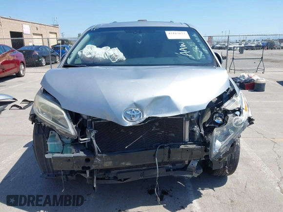 2015 Toyota Sienna XLE with VIN 5TDYK3DC5FS594514, listed as a IAAI auction lot 42183673 with 120,978 mi miles and . Bid and sale history available at DreamBid. Image 12.