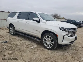 2021 Chevrolet Suburban High Country with VIN 1GNSKGKL6MR149816, listed as a Copart auction lot 83564234 with 104,623 mi miles and Salvage Title. Bid and sale history available at carsss.com. Image 4.
