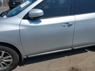 2014 Nissan Pathfinder S z VIN 5N1AR2MMXEC663371, wystawiony jako IAAI lot #42422226 z przebiegiem 141 844 mil mil oraz . Historia ofert i sprzedaży dostępna na DreamBid. Obrazek 13.