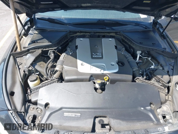 2015 Infiniti Q50 Premium with VIN JN1BV7AR0FM407577, listed as a IAAI auction lot 40191466 with 94,239 mi miles. Bid and sale history available at carsss.com. Image 10.