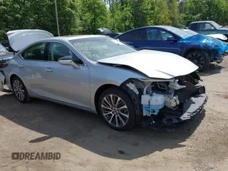 2020 Lexus ES 350 with VIN 58ADZ1B11LU068649, listed as a IAAI auction lot 42289047 with 38,593 mi miles and . Bid and sale history available at DreamBid. Image 1.
