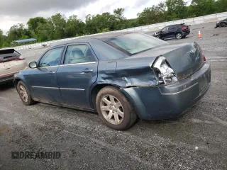 2006 Chrysler 300 Touring z VIN 2C3KA53G66H405462, wystawiony jako Copart lot #55913485 z przebiegiem 138 369 mil mil oraz Szkoda całkowita • Salvage title. Historia ofert i sprzedaży dostępna na DreamBid. Obrazek 2.