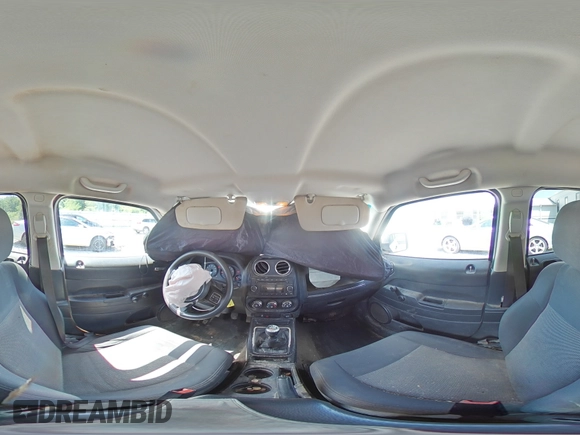 2013 Jeep Patriot Sport z VIN 1C4NJPBA5DD214479, wystawiony jako Copart lot #57442125 z przebiegiem 311 252 mil mil oraz Czysty tytuł • Clean title. Historia ofert i sprzedaży dostępna na DreamBid. Obrazek 14.