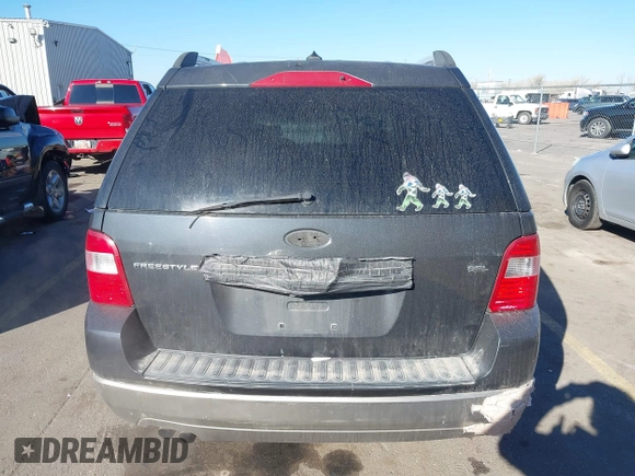 2007 Ford Freestyle SEL z VIN 1FMDK021X7GA39936, wystawiony jako IAAI lot #41686286 z przebiegiem 263 088 mil mil oraz . Historia ofert i sprzedaży dostępna na DreamBid. Obrazek 16.