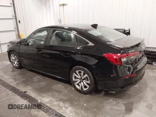 2022 Honda Civic LX z VIN 2HGFE2F28NH532455, wystawiony jako IAAI lot #42205059 z przebiegiem 41 670 mil mil oraz . Historia ofert i sprzedaży dostępna na DreamBid. Obrazek 3.