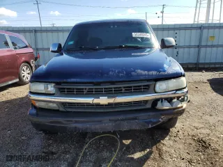 1999 Chevrolet Silverado 1500 LS with VIN 2GCEC19VXX1268389, listed as a Copart auction lot 50340045 with 295,779 mi miles and Salvage Title. Bid and sale history available at carsss.com. Image 5.