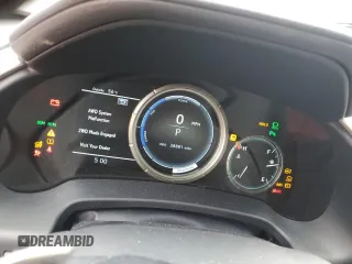 2017 Lexus RX 450h z VIN 2T2BGMCA8HC019280, wystawiony jako Copart lot #51583895 z przebiegiem 38 881 mil mil oraz Szkoda całkowita • Salvage title. Historia ofert i sprzedaży dostępna na DreamBid. Obrazek 9.