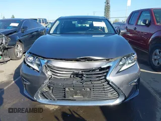 2016 Lexus ES 300h z VIN JTHBW1GG6G2108510, wystawiony jako IAAI lot #41959175 z przebiegiem 142 882 mil mil oraz . Historia ofert i sprzedaży dostępna na DreamBid. Obrazek 12.