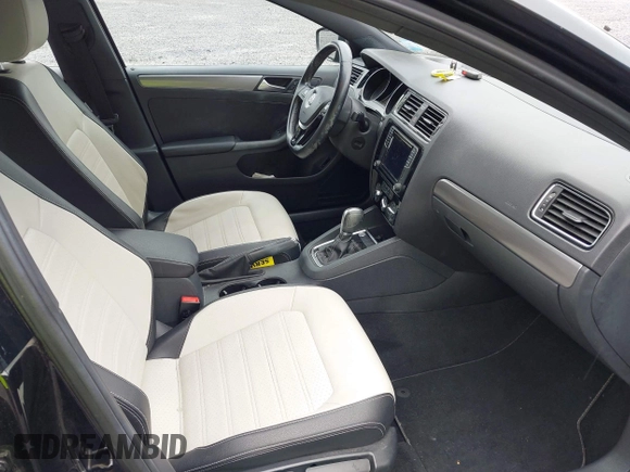 2016 Volkswagen Jetta Sport с VIN 3VWD17AJ6GM336383, выставлен на аукционе IAAI как лот 42518774 с пробегом 81 982 миль миль и . История ставок и продаж доступна на DreamBid. Изображение 5.