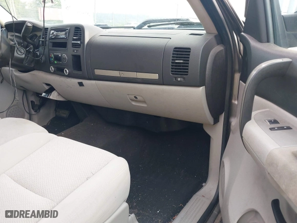 2007 Chevrolet Silverado 1500 LTZ with VIN 2GCEK19J571716697, listed as a IAAI auction lot 39845736 with 1 mi miles. Bid and sale history available at carsss.com. Image 5.