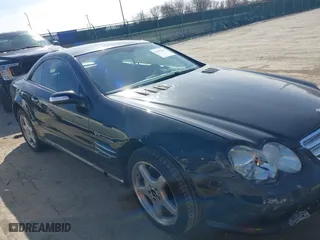 2005 Mercedes-Benz SL-Class 5.5L AMG with VIN WDBSK74F35F103586, listed as a IAAI auction lot 41958469 with 1 mi miles. Bid and sale history available at carsss.com. Image 13.