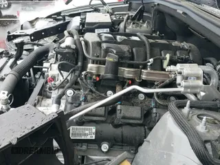 2025 Dodge Durango R/T Plus z VIN 1C4SDJCT2SC502289, wystawiony jako IAAI lot #42920892 z przebiegiem 8 393 mil mil oraz . Historia ofert i sprzedaży dostępna na DreamBid. Obrazek 19.