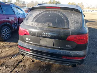 2014 Audi Q7 3.0T S line Prestige with VIN WA1DGAFE5ED013147, listed as a IAAI auction lot 41432296 with 121,861 mi miles. Bid and sale history available at carsss.com. Image 16.