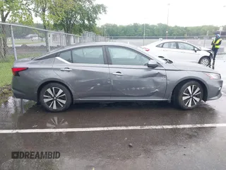2021 Nissan Altima SV with VIN 1N4BL4DV9MN348908, listed as a IAAI auction lot 42265458 with 44,998 mi miles and . Bid and sale history available at DreamBid. Image 17.