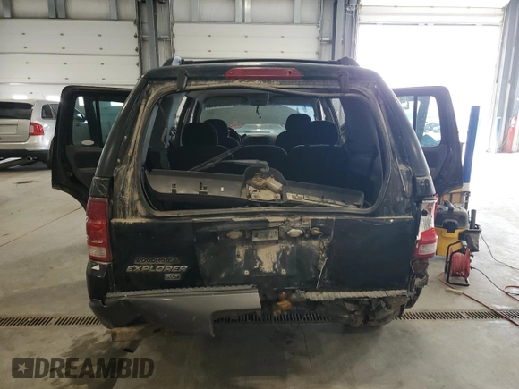 2002 Ford Explorer XLT z VIN 1FMZU73E62UC79442, wystawiony jako Copart lot #49327945 z przebiegiem 223 283 mil mil oraz Czysty tytuł • Clean title. Historia ofert i sprzedaży dostępna na DreamBid. Obrazek 6.