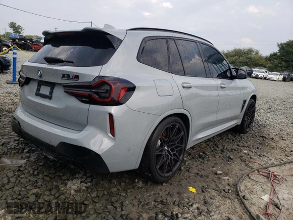 2022 BMW X3 M z VIN 5YM13EC0XN9J56822, wystawiony jako Copart lot #49873974 z przebiegiem 7396 mil mil oraz Szkoda całkowita • Salvage title. Historia ofert i sprzedaży dostępna na DreamBid. Obrazek 3.