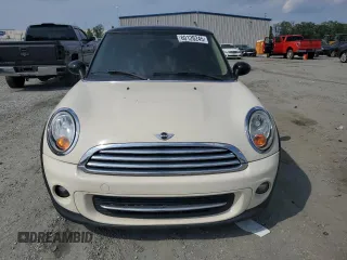 2013 MINI Hardtop с VIN WMWSU3C57DT681944, выставлен на аукционе Copart как лот 60126245 с пробегом 118 319 миль миль и Списание • Salvage title. История ставок и продаж доступна на DreamBid. Изображение 5.