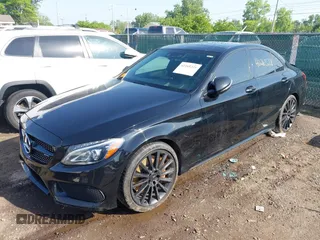 2017 Mercedes-Benz C 43 AMG z VIN 55SWF6EB4HU192587, wystawiony jako IAAI lot #42265221 z przebiegiem 87 243 mil mil oraz . Historia ofert i sprzedaży dostępna na DreamBid. Obrazek 18.