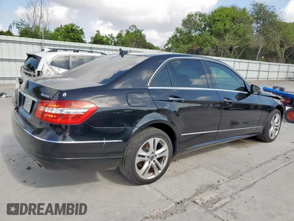 2011 Mercedes-Benz E 350 Luxury with VIN WDDHF8HB9BA316988, listed as a Copart auction lot 61934345 with 59,362 mi miles and Salvage title. Bid and sale history available at DreamBid. Image 3.
