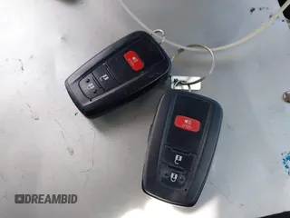 2016 Toyota Prius Four z VIN JTDKARFU2G3022031, wystawiony jako IAAI lot #41631802 z przebiegiem 151 389 mil mil oraz . Historia ofert i sprzedaży dostępna na DreamBid. Obrazek 11.