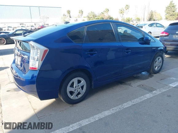 2011 Toyota Prius I z VIN JTDKN3DU5B1399476, wystawiony jako IAAI lot #41928170 z przebiegiem 200 420 mil mil oraz . Historia ofert i sprzedaży dostępna na DreamBid. Obrazek 4.