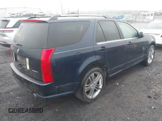 2005 Cadillac SRX with VIN 1GYEE63A650152302, listed as a IAAI auction lot 42010138 with 101,831 mi miles. Bid and sale history available at carsss.com. Image 4.