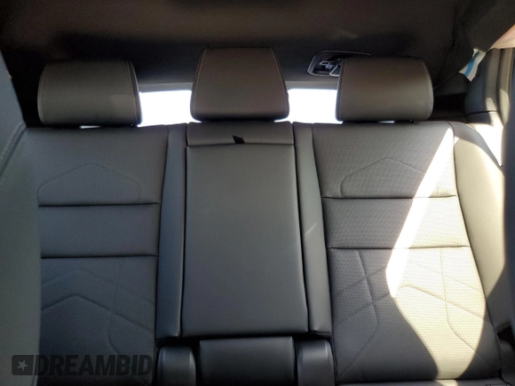 2025 BMW X2 xDrive28i z VIN WBX63GM09S5090407, wystawiony jako Copart lot #53988435 z przebiegiem 2 675 mil mil oraz Szkoda całkowita • Salvage title. Historia ofert i sprzedaży dostępna na DreamBid. Obrazek 10.