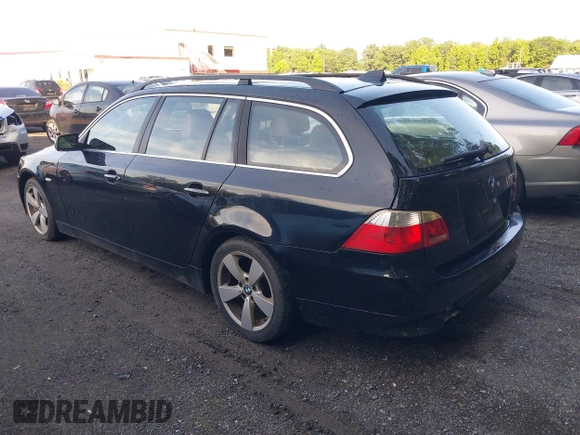 2007 BMW 5 Series 530xi with VIN WBANN73597CN04270, listed as a IAAI auction lot 42681539 with 185,507 mi miles and . Bid and sale history available at DreamBid. Image 3.