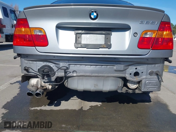 2003 BMW 3 Series 325i with VIN WBAAZ334X3KP81397, listed as a IAAI auction lot 41633863 with 128,133 mi miles and . Bid and sale history available at DreamBid. Image 6.