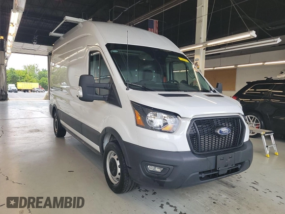 2023 Ford Transit Cargo с VIN 1FTBR1X89PKA75830, выставлен на аукционе IAAI как лот 42907933 с пробегом 17 668 миль миль и . История ставок и продаж доступна на DreamBid. Изображение 15.