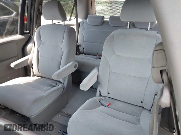 2010 Honda Odyssey LX с VIN 5FNRL3H29AB099622, выставлен на аукционе IAAI как лот 42593875 с пробегом 97 133 миль миль и . История ставок и продаж доступна на DreamBid. Изображение 8.