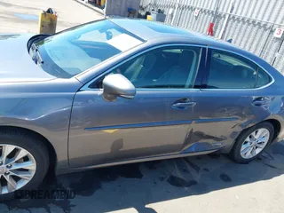 2013 Lexus ES 300h with VIN JTHBW1GG6D2033481, listed as a IAAI auction lot 42262327 with 162,138 mi miles and . Bid and sale history available at DreamBid. Image 14.