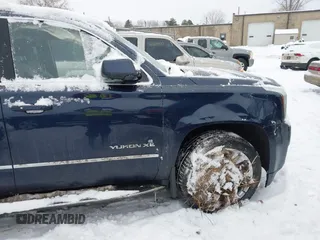 2018 GMC Yukon XL SLT with VIN 1GKS2GKC2JR394198, listed as a IAAI auction lot 41321208 with 113,645 mi miles. Bid and sale history available at carsss.com. Image 6.