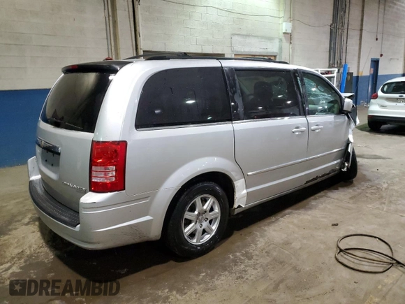 2010 Chrysler Town & Country Touring z VIN 2A4RR5D13AR351984, wystawiony jako Copart lot #82829684 z przebiegiem 258 151 mil mil oraz Czysty tytuł • Clean title. Historia ofert i sprzedaży dostępna na DreamBid. Obrazek 3.