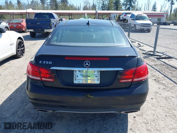 2014 Mercedes-Benz E 350 с VIN WDDKJ5KB8EF247908, выставлен на аукционе IAAI как лот 41916727 с пробегом 179 762 миль миль и . История ставок и продаж доступна на DreamBid. Изображение 17.