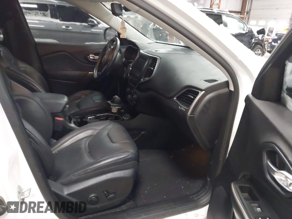 2020 Jeep Cherokee Altitude with VIN 1C4PJMLX1LD631137, listed as a IAAI auction lot 41316551 with 72,021 mi miles and . Bid and sale history available at DreamBid. Image 5.