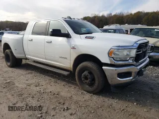 2019 Ram 3500 Big Horn with VIN 3C63RRLL6KG533974, listed as a Copart auction lot 82833114 with 135,856 mi miles and Clean Title. Bid and sale history available at carsss.com. Image 4.