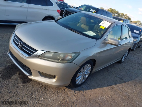 2015 Honda Accord Sedan EX-L with VIN 1HGCR2F8XFA010793, listed as a IAAI auction lot 41780141 with 204,031 mi miles. Bid and sale history available at carsss.com. Image 17.